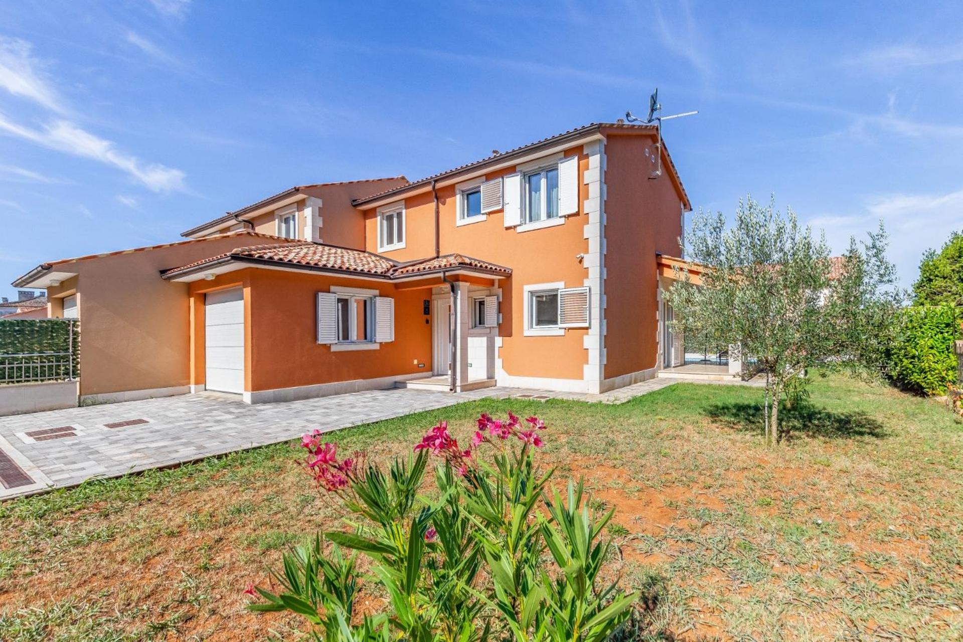 Villas Lotus With Pool And Jacuzzi بولا المظهر الخارجي الصورة
