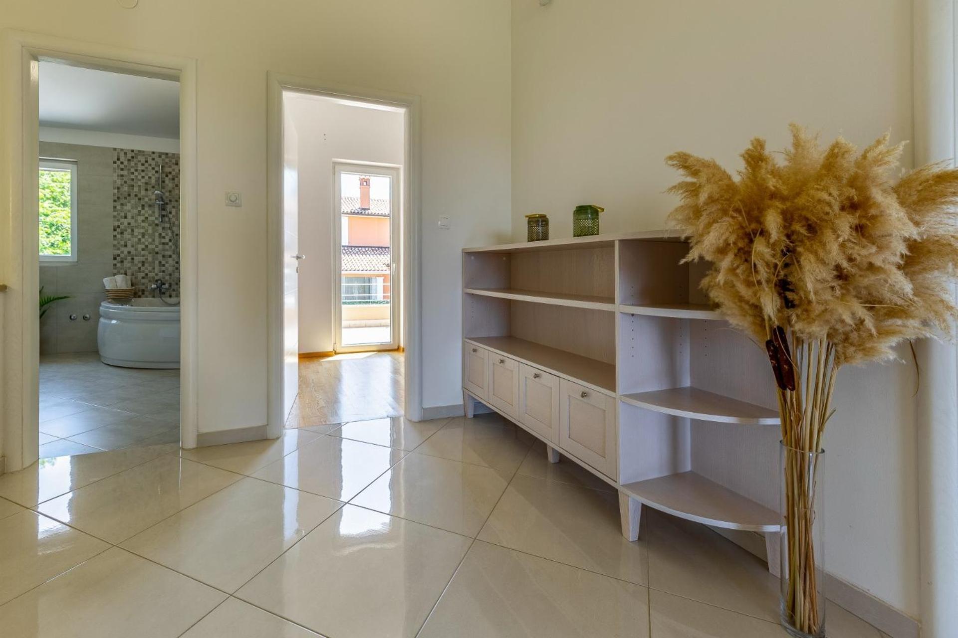 Villas Lotus With Pool And Jacuzzi بولا المظهر الخارجي الصورة